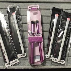 NIP 6 Eyeshadow Brushes: Wet n Wild (4) & Shade+Blend by Sam & Nic (2) Cosmetic